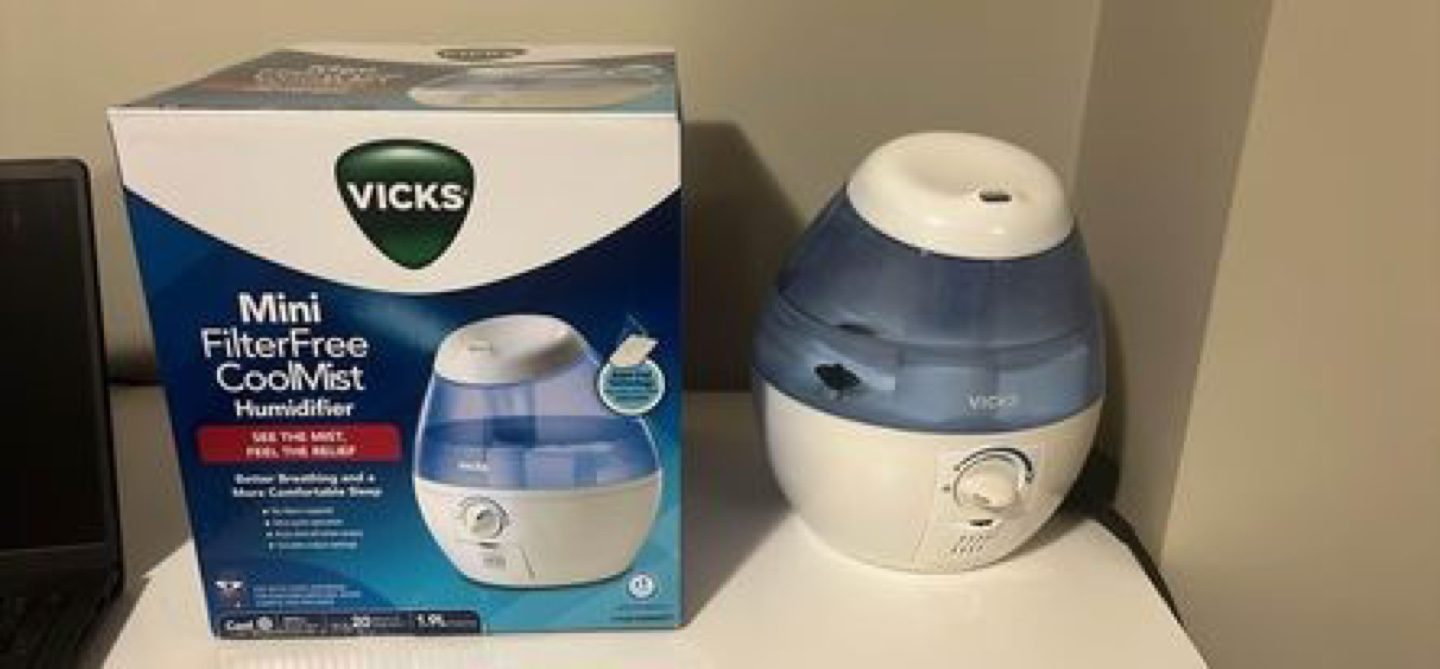 Vicks Mini Filter Free Cool Mist Humidifier- moving sell - photo 2
