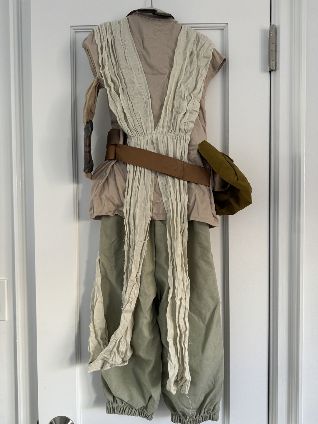Official Disney Star Wars Rey Halloween Costume Size 7/8 - photo 2