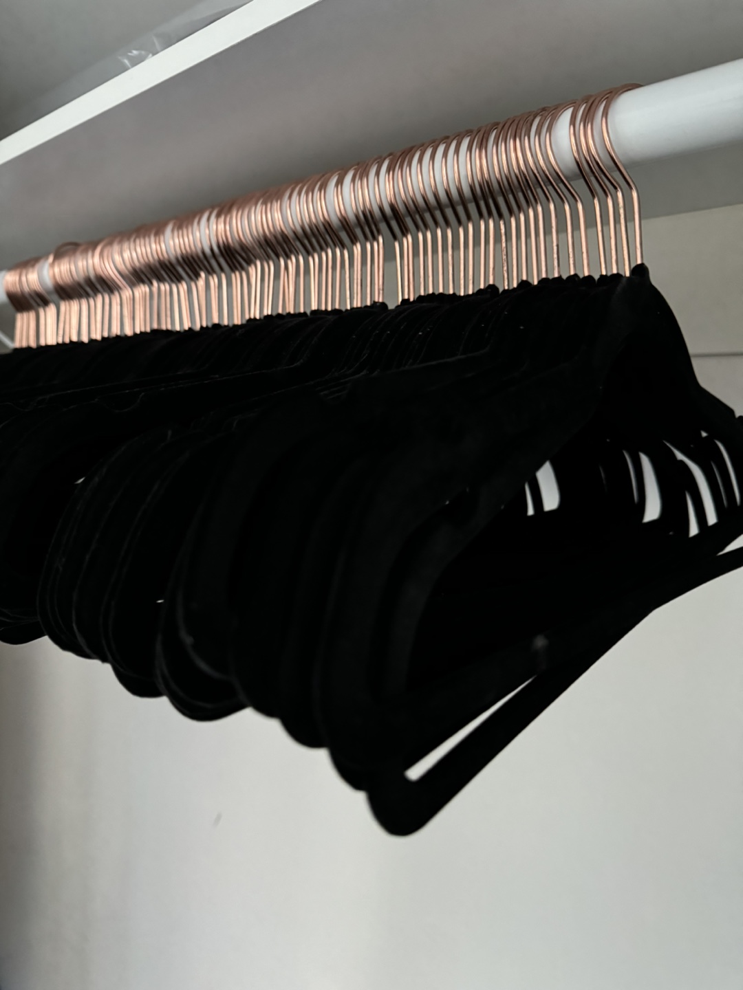 Velvet Hangers with Rose Gold Hooks - photo 2