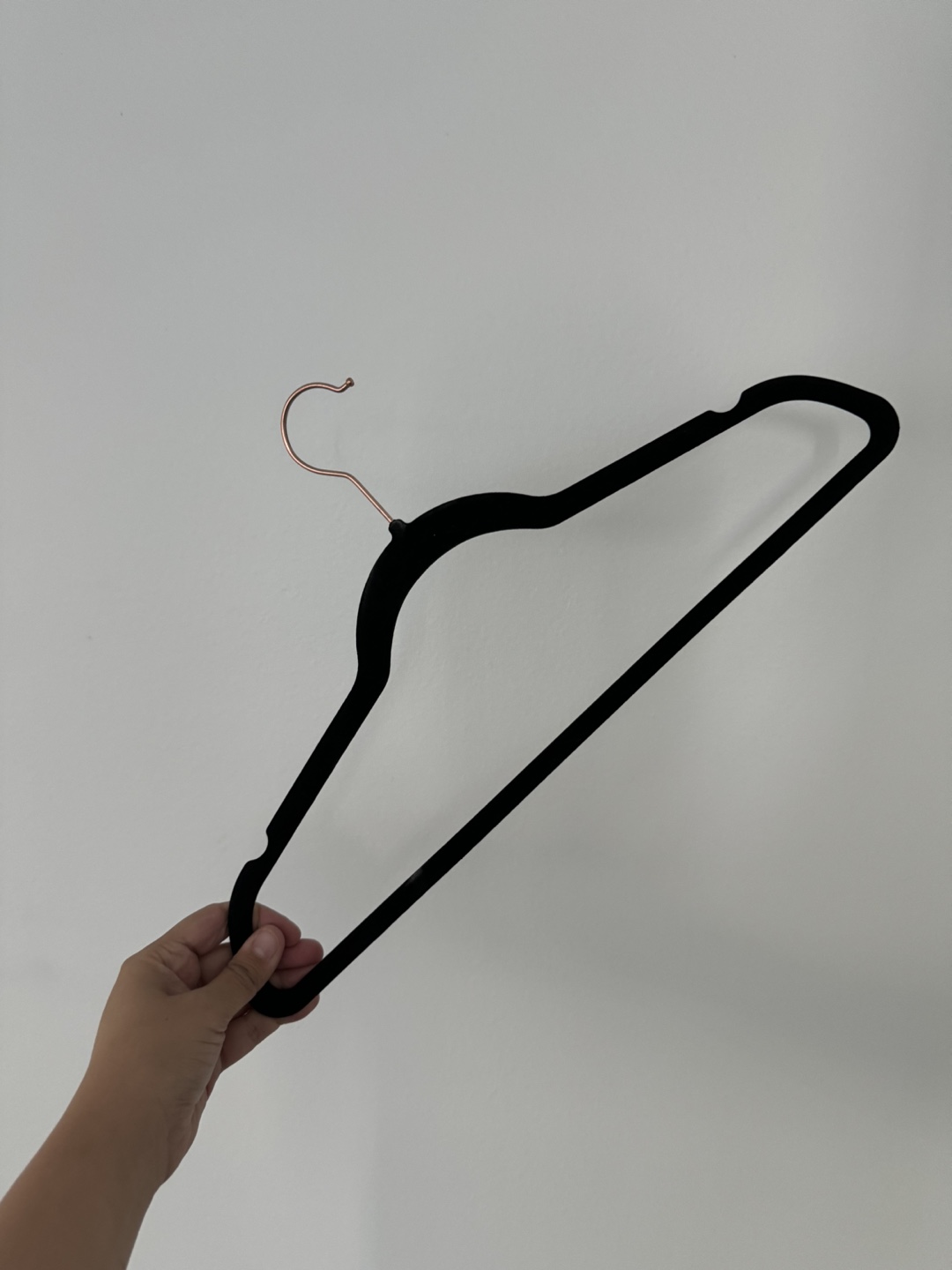 Velvet Hangers with Rose Gold Hooks