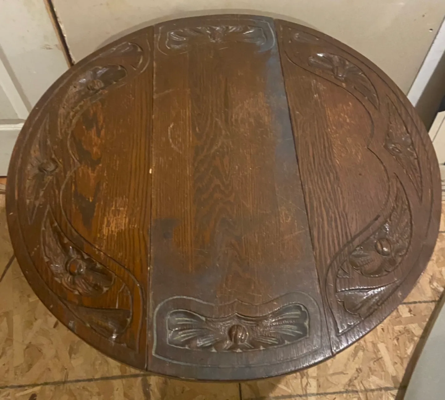 Antique Carved Oak Table image indicator(4)