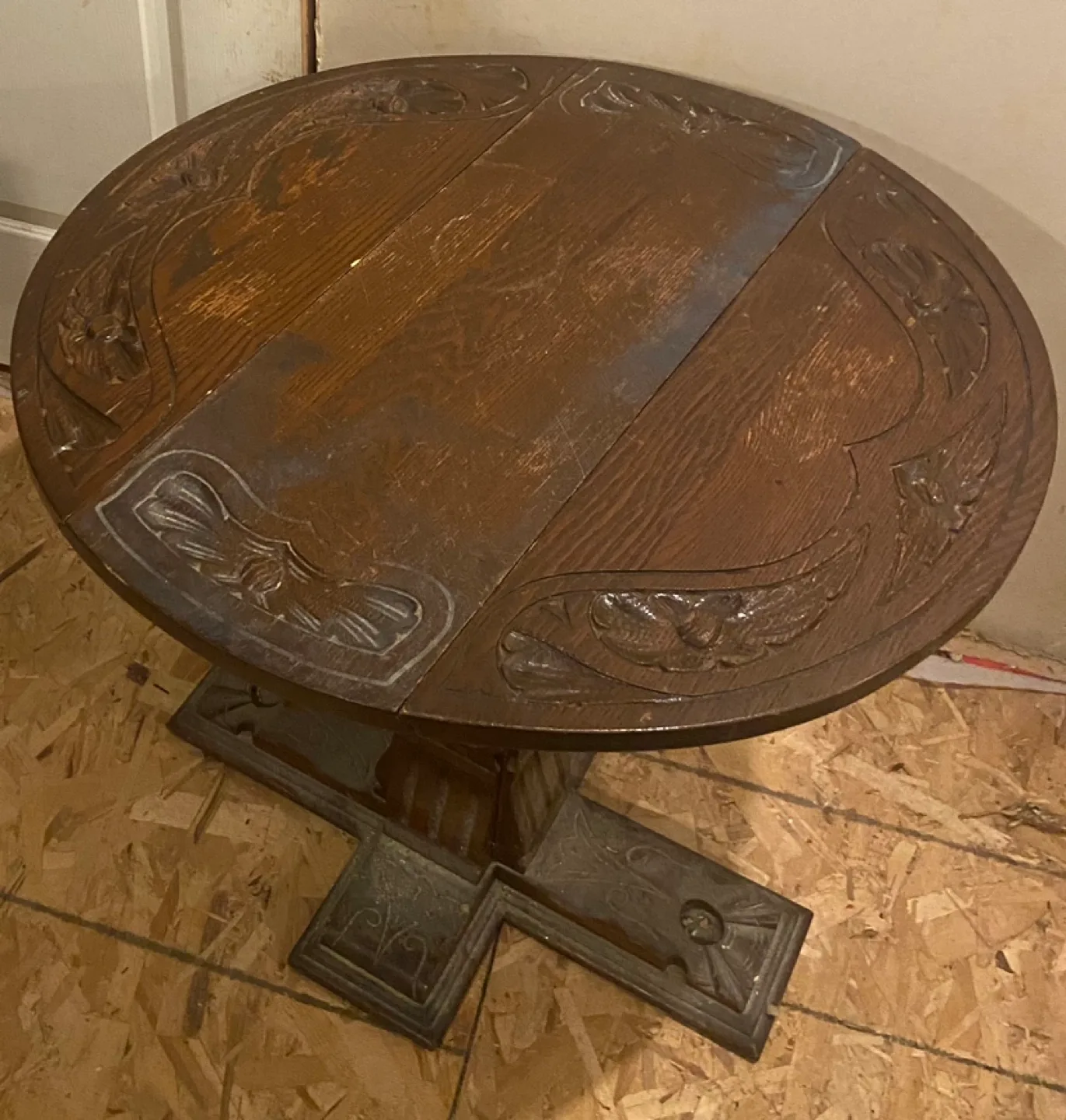 Antique Carved Oak Table image indicator(2)