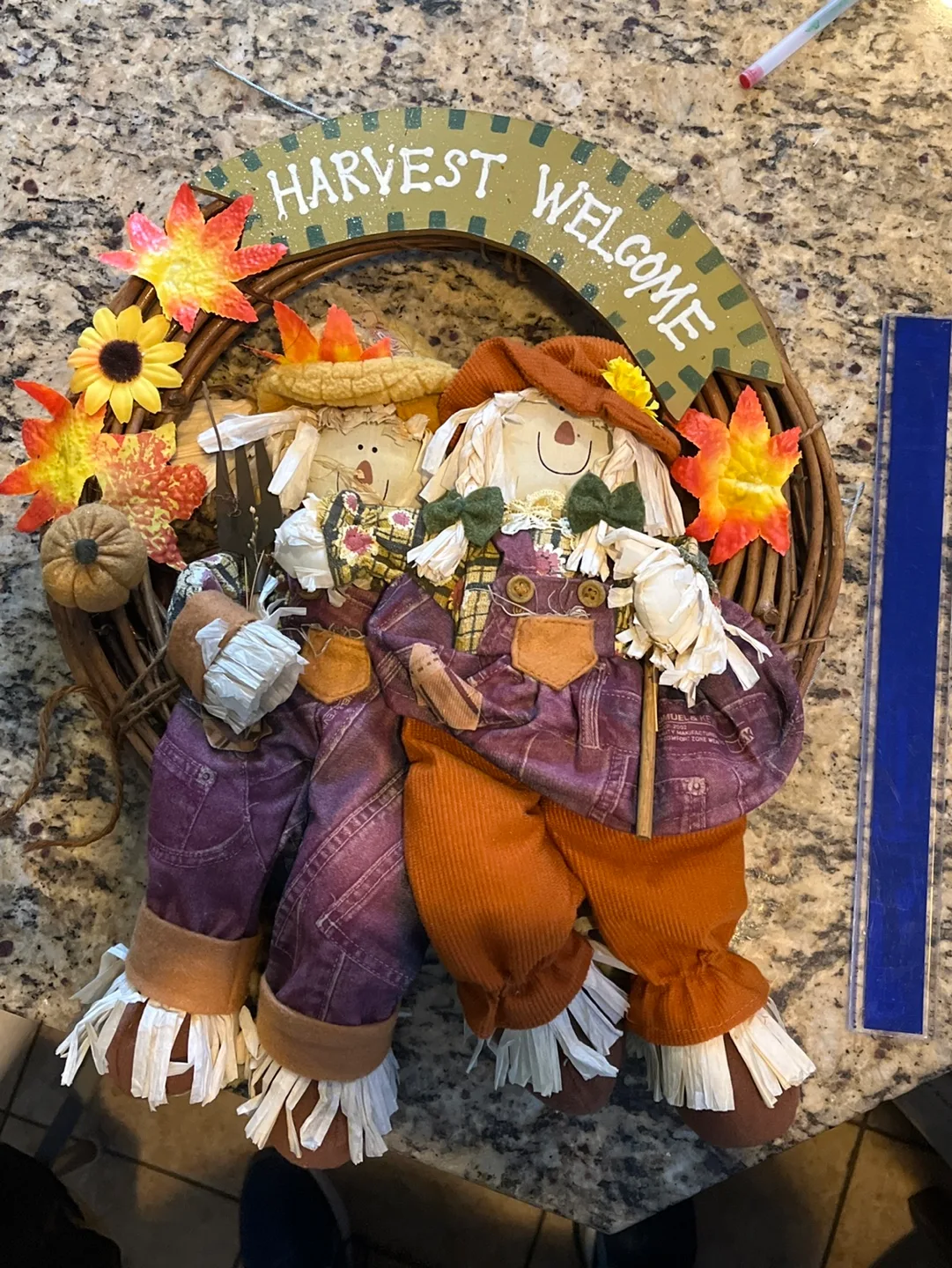 Harvest Welcome Scarecrow Wreath #freecycle thumbnail