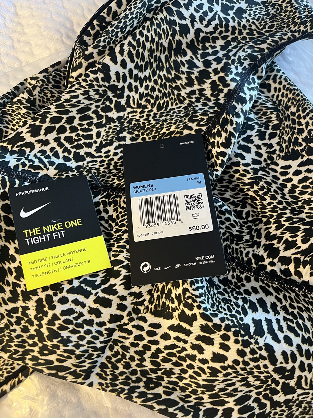 Nike One Tight Fit Leggings #freecycle