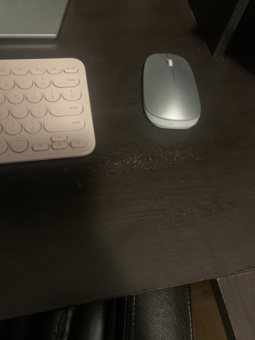 L-Shaped Computer Desk with Hutch - photo 3