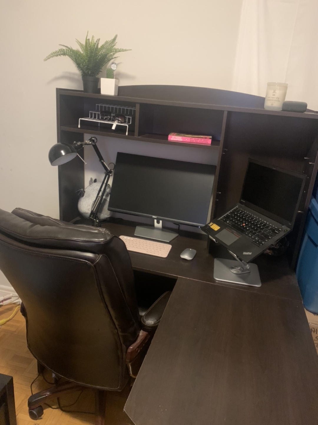 L-Shaped Computer Desk with Hutch - photo 2