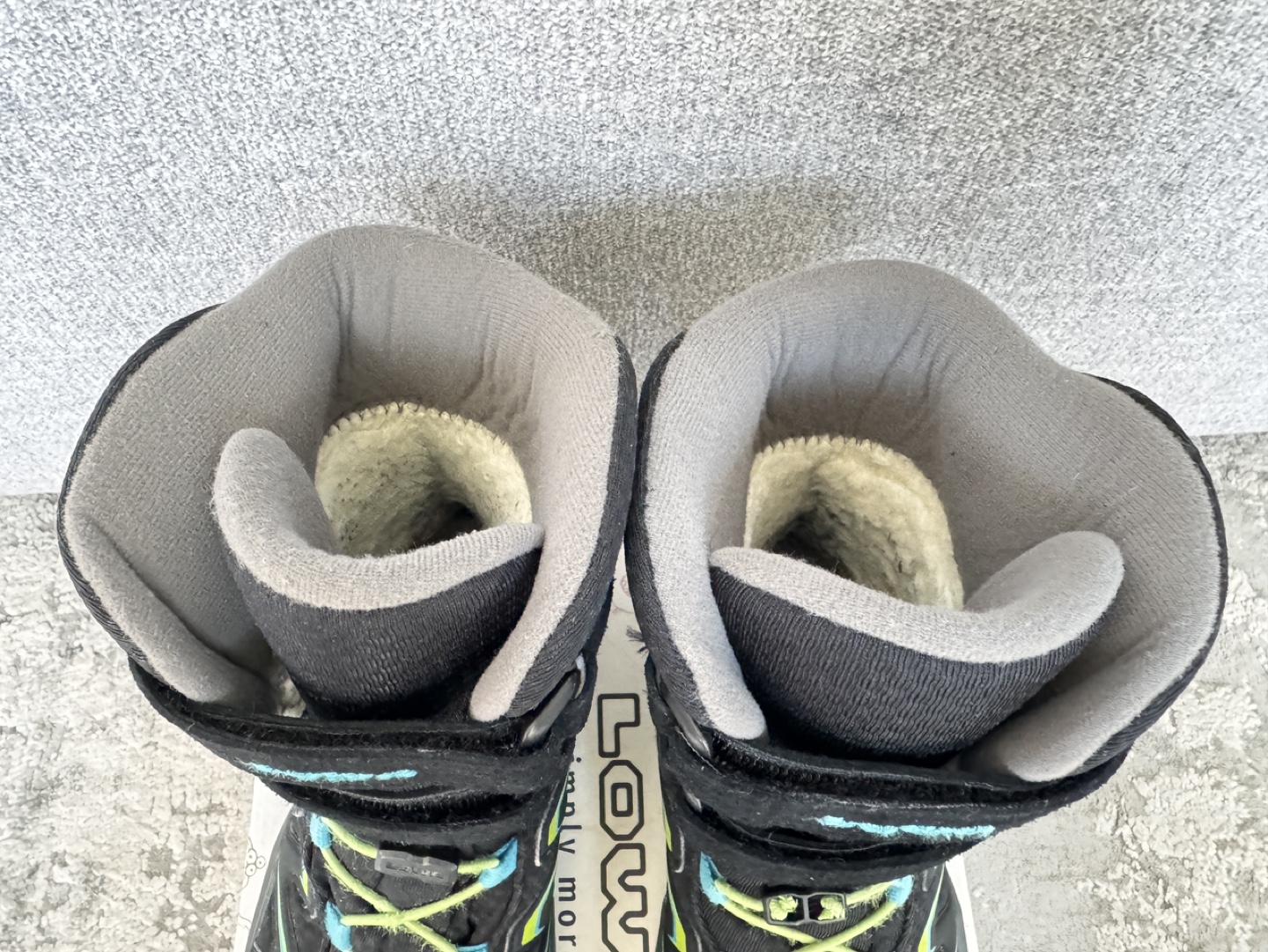 BOYS WINTER BOOTS  Size 4 LOWA Maddox Warm GTX Hi Jr Boot - photo 3