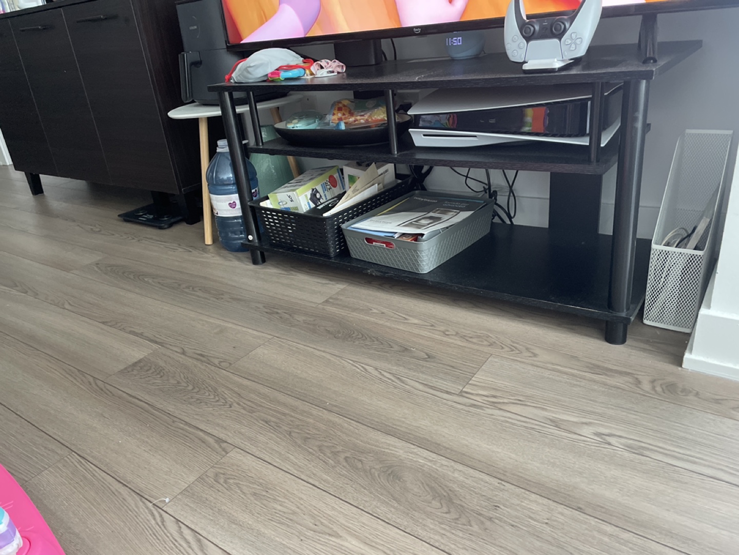 TV Stand - photo 2
