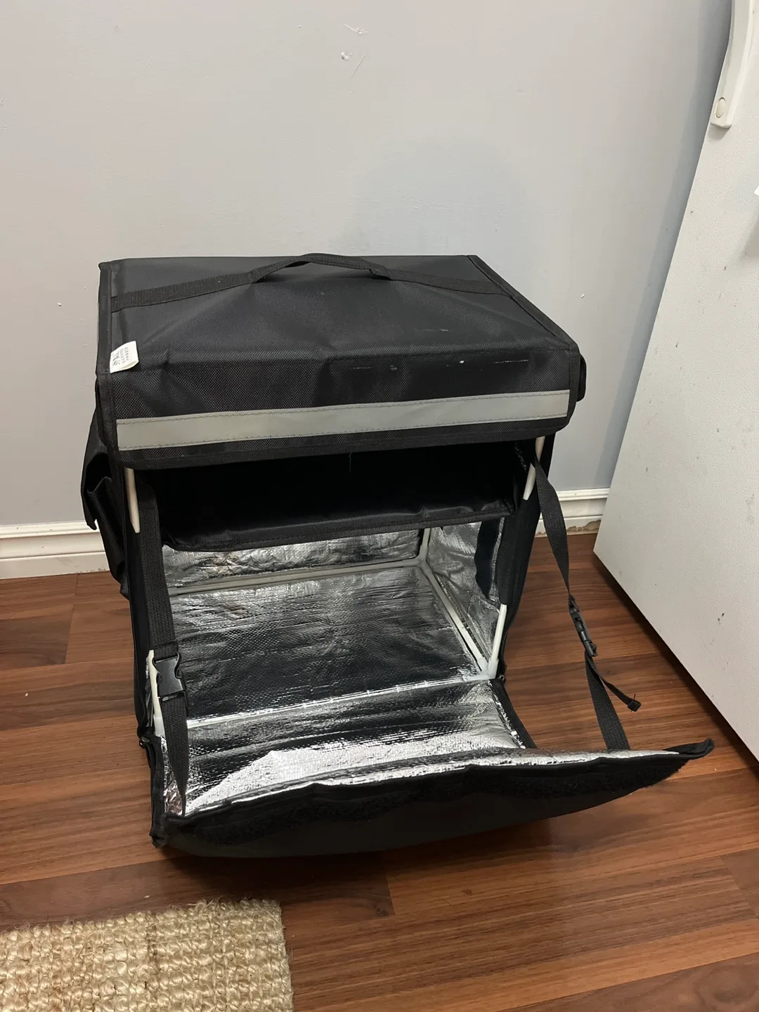 XL Delivery Bag Insulated Food Delivery Bag with Shelf image indicator(2)