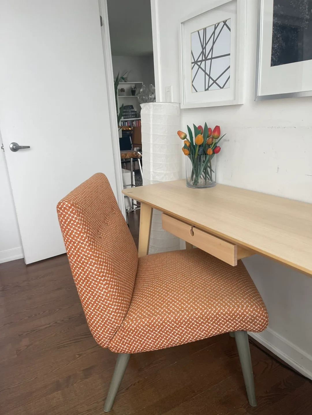 Black Ceramic Vase with Wooden Tulips image indicator(5)