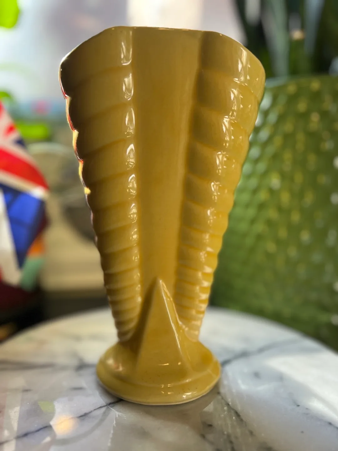 Yellow Ceramic Vase image indicator(4)