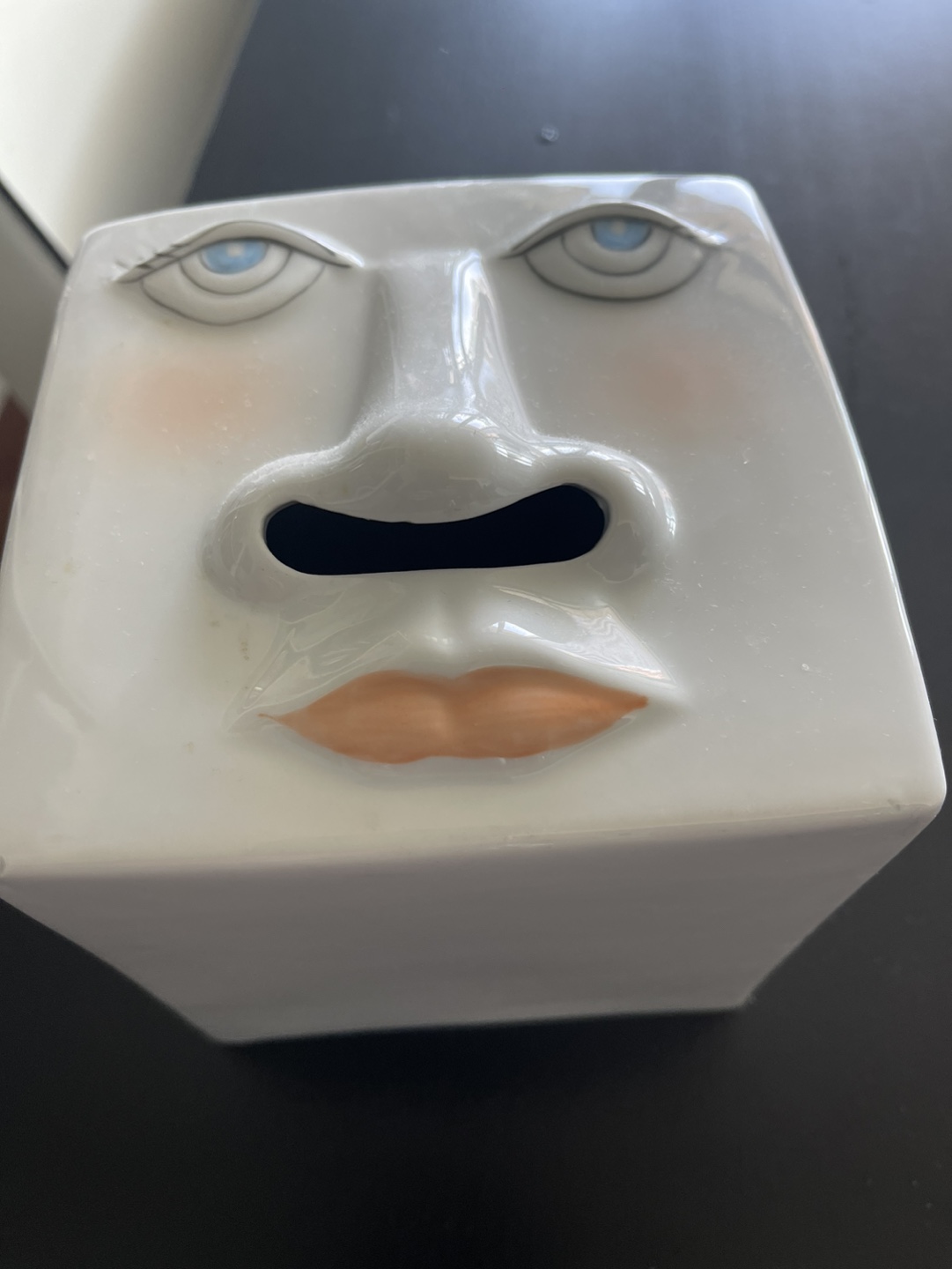 Ceramic Face Tissue Box Holder - photo 3