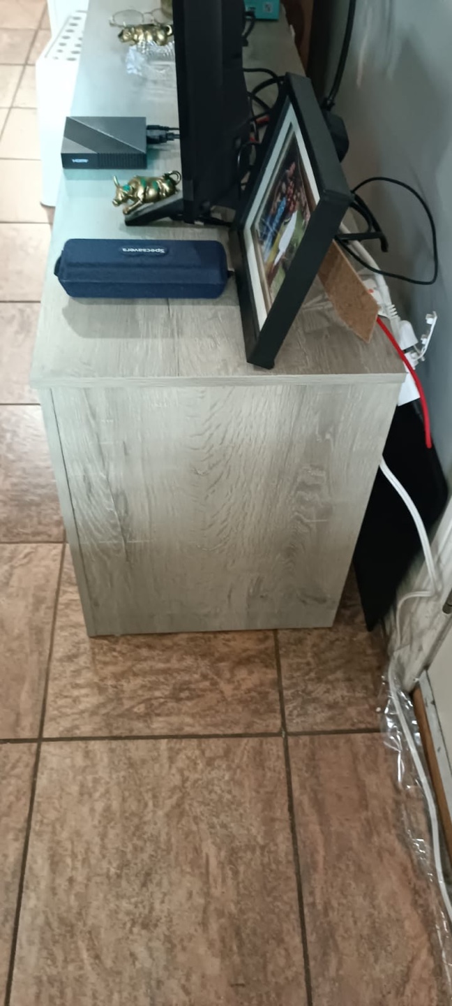 TV Stand / Entertainment Unit - photo 2