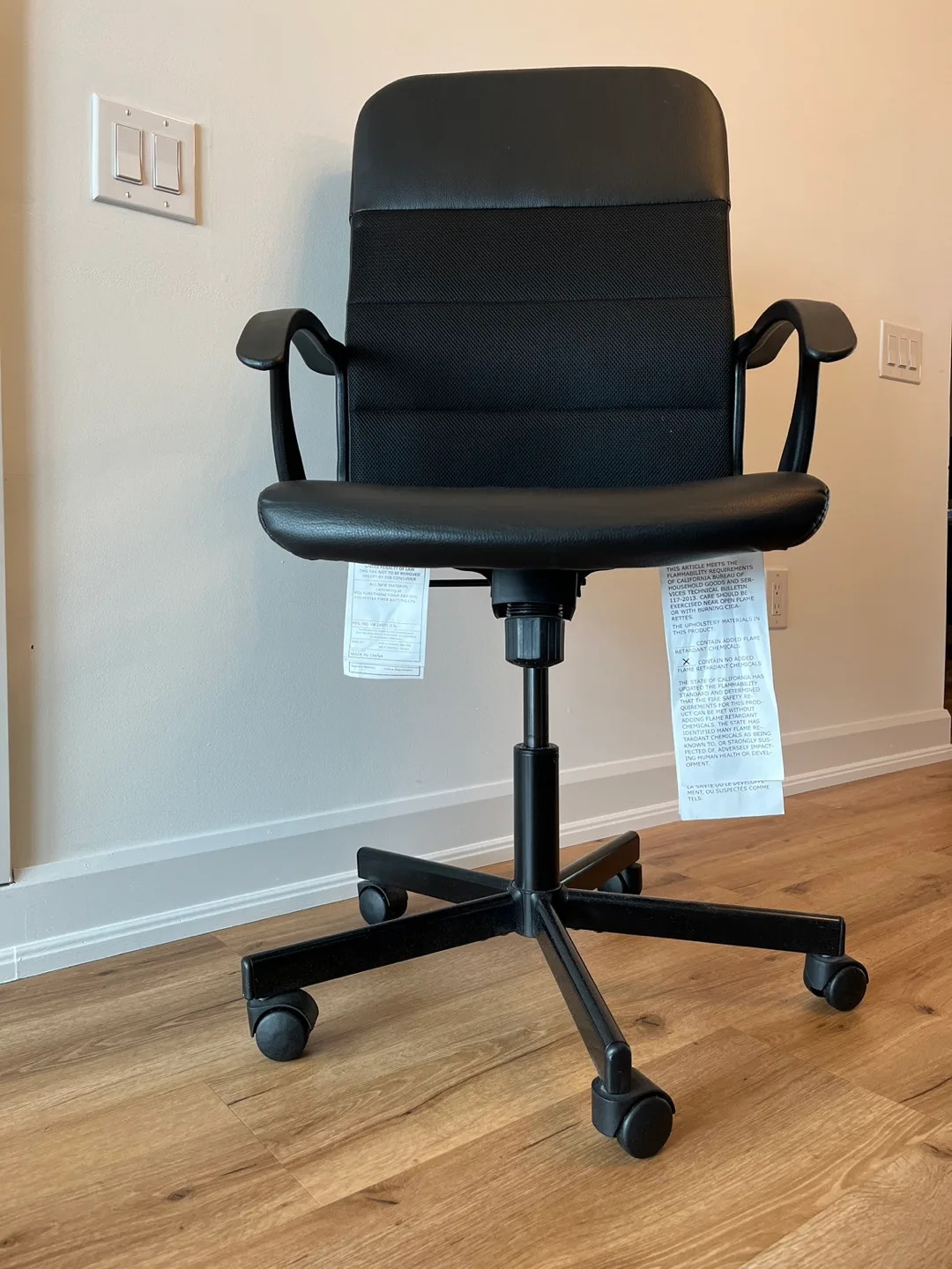 IKEA Office Chair - Black image indicator(2)