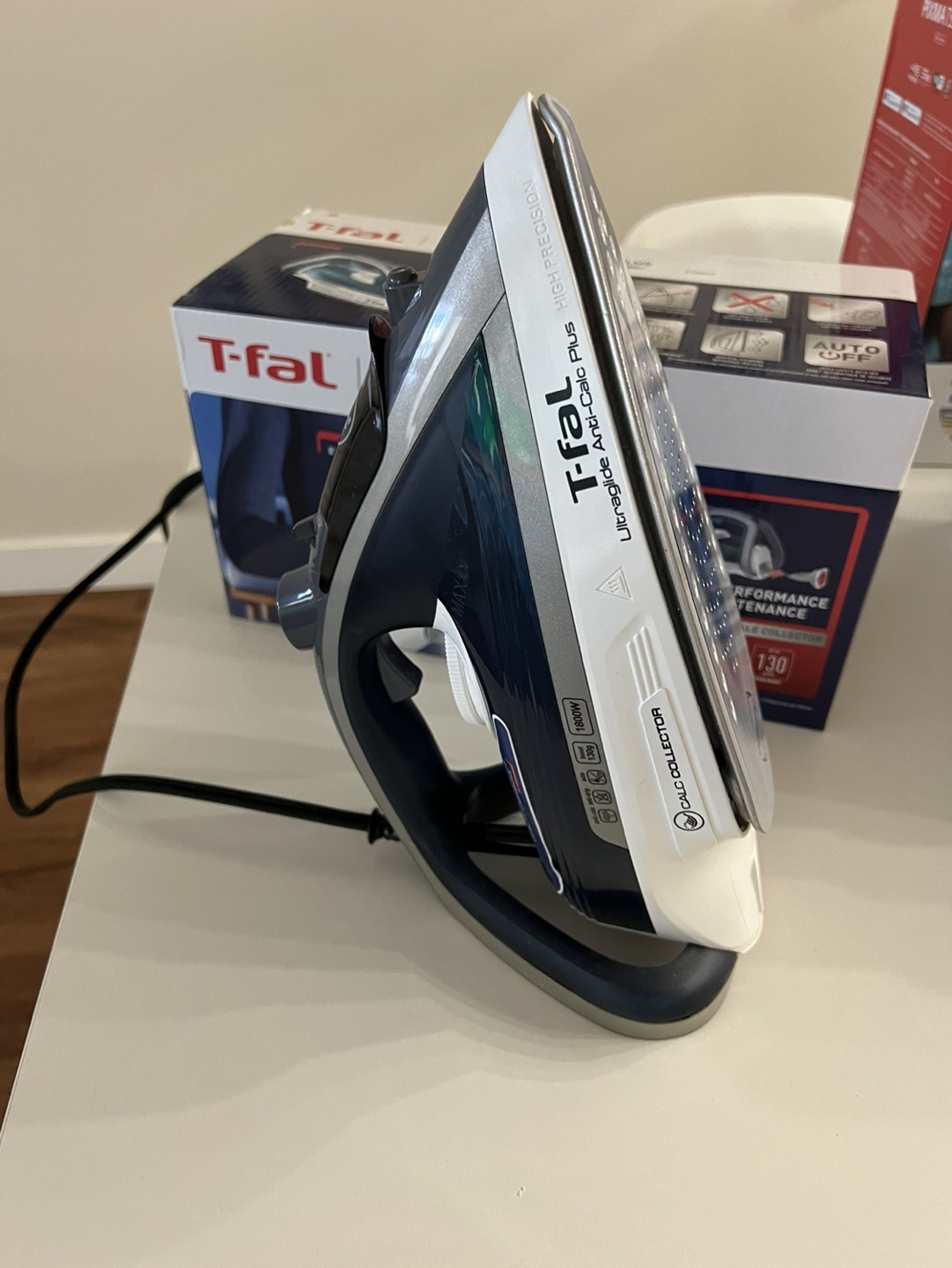 T-Fal Ultraglide Anti-Calc Plus Iron - photo 2