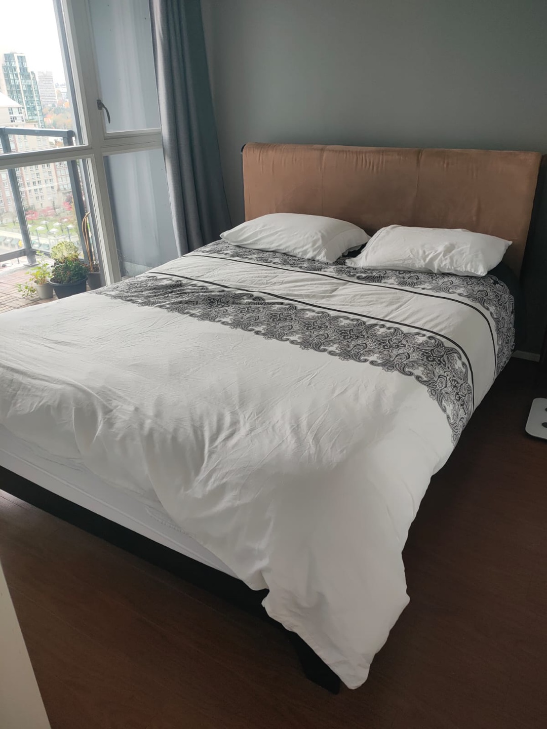Queen Sized Bed Frame & Mattress
