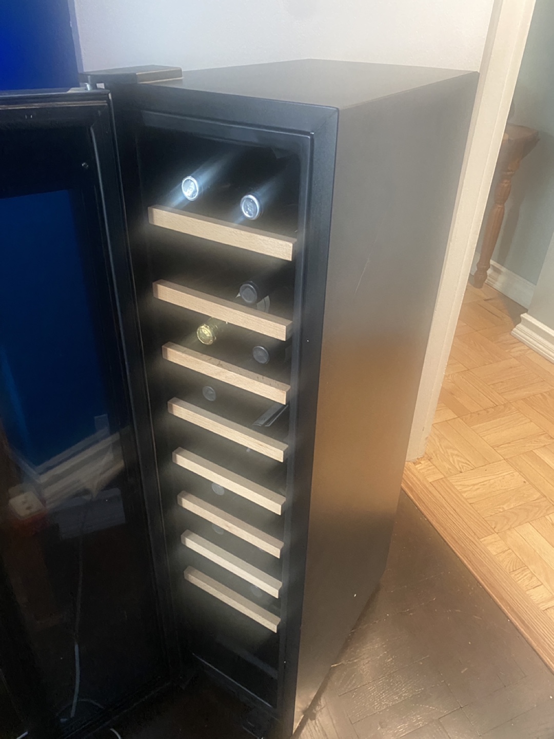 Cuisinart Wine Refrigerator - photo 3