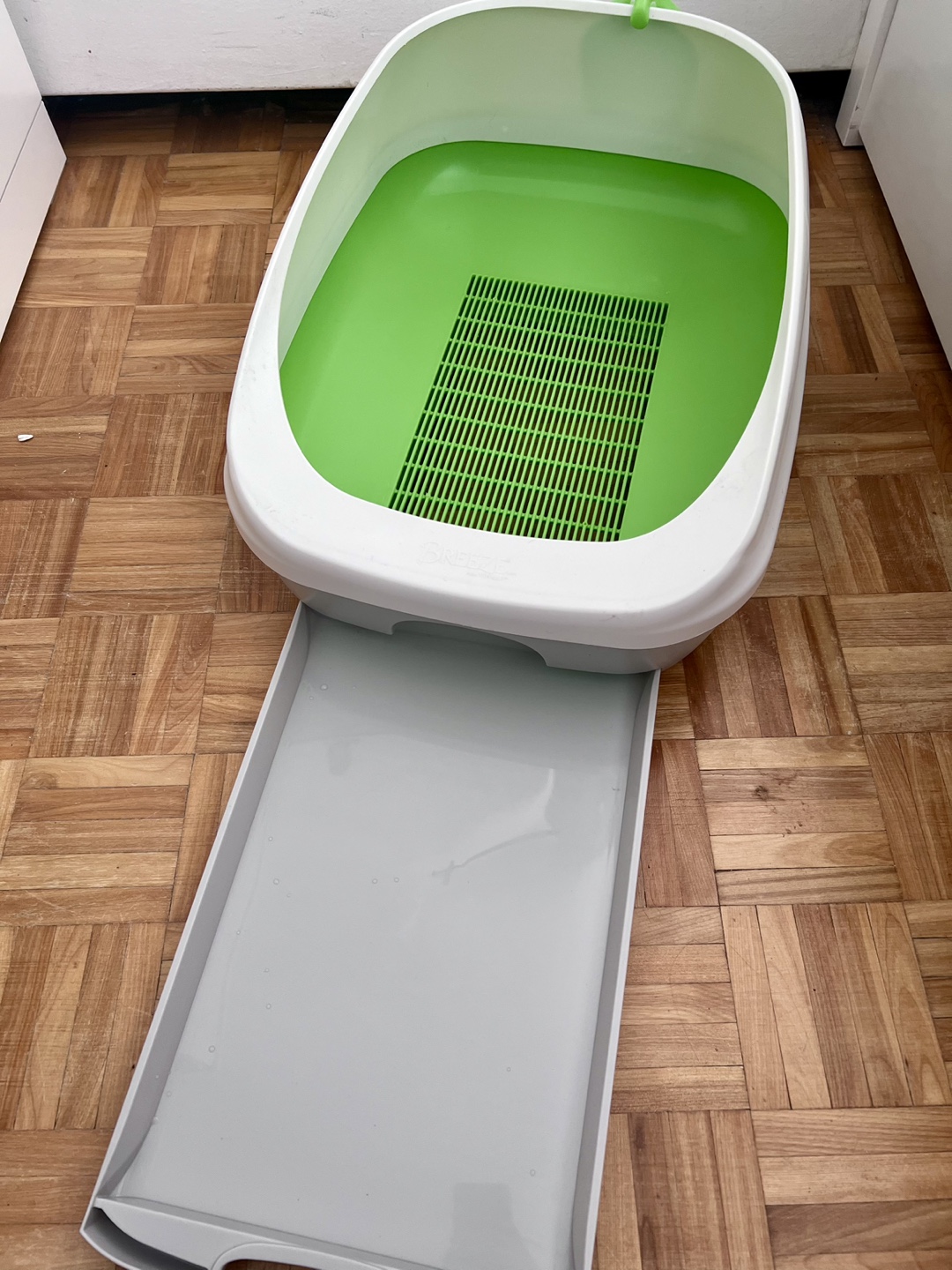 Cat Litter Box with Scoop - photo 2
