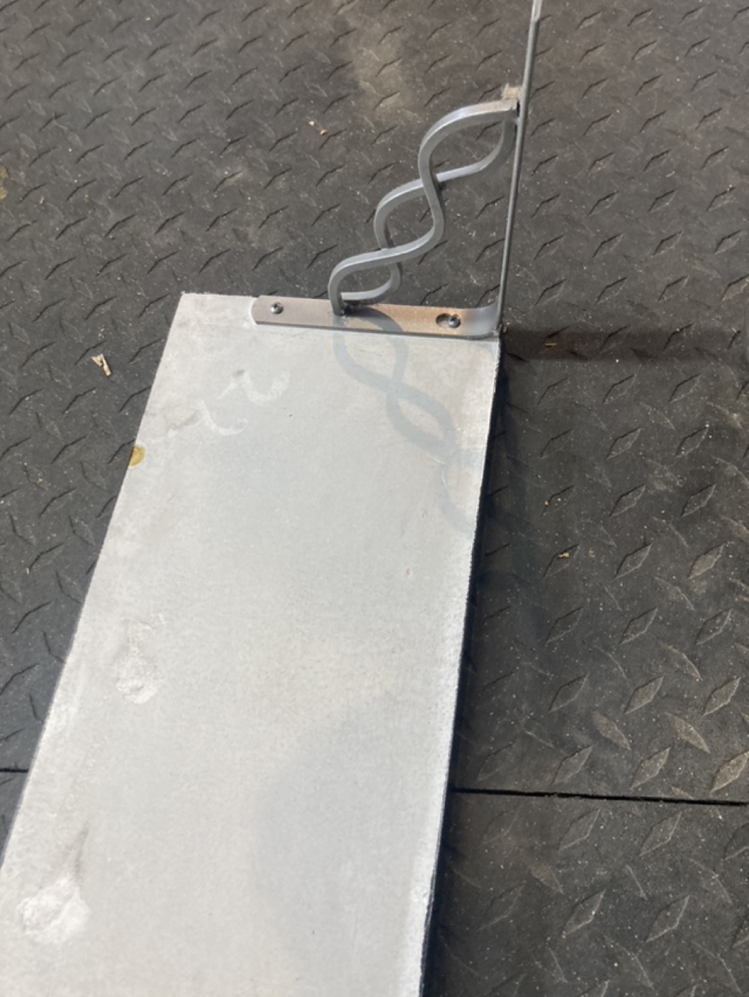 Metal Shelf Bracket