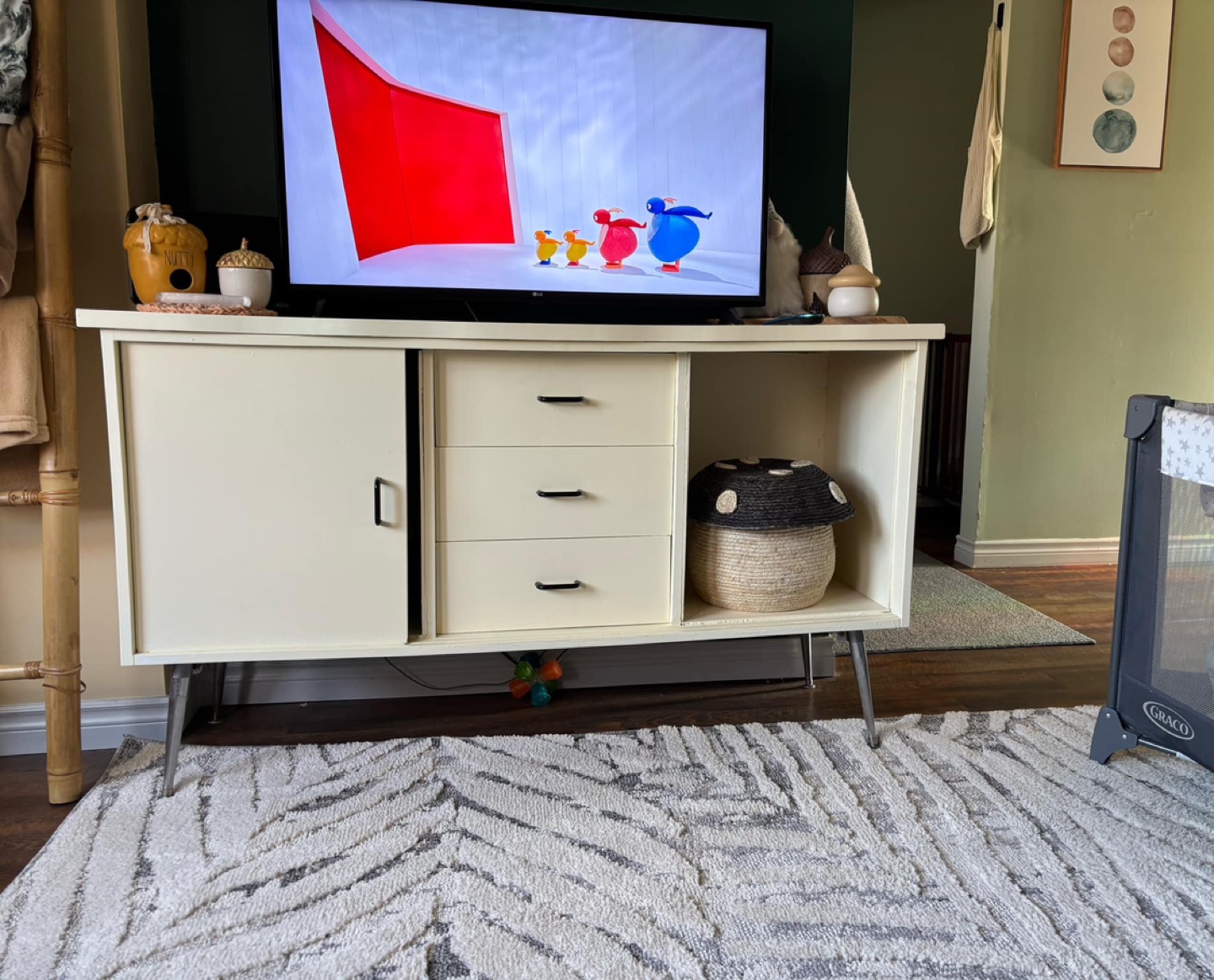 Modern TV Stand