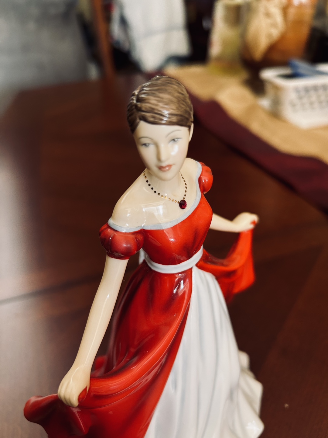 Royal Doulton Figurine - photo 4