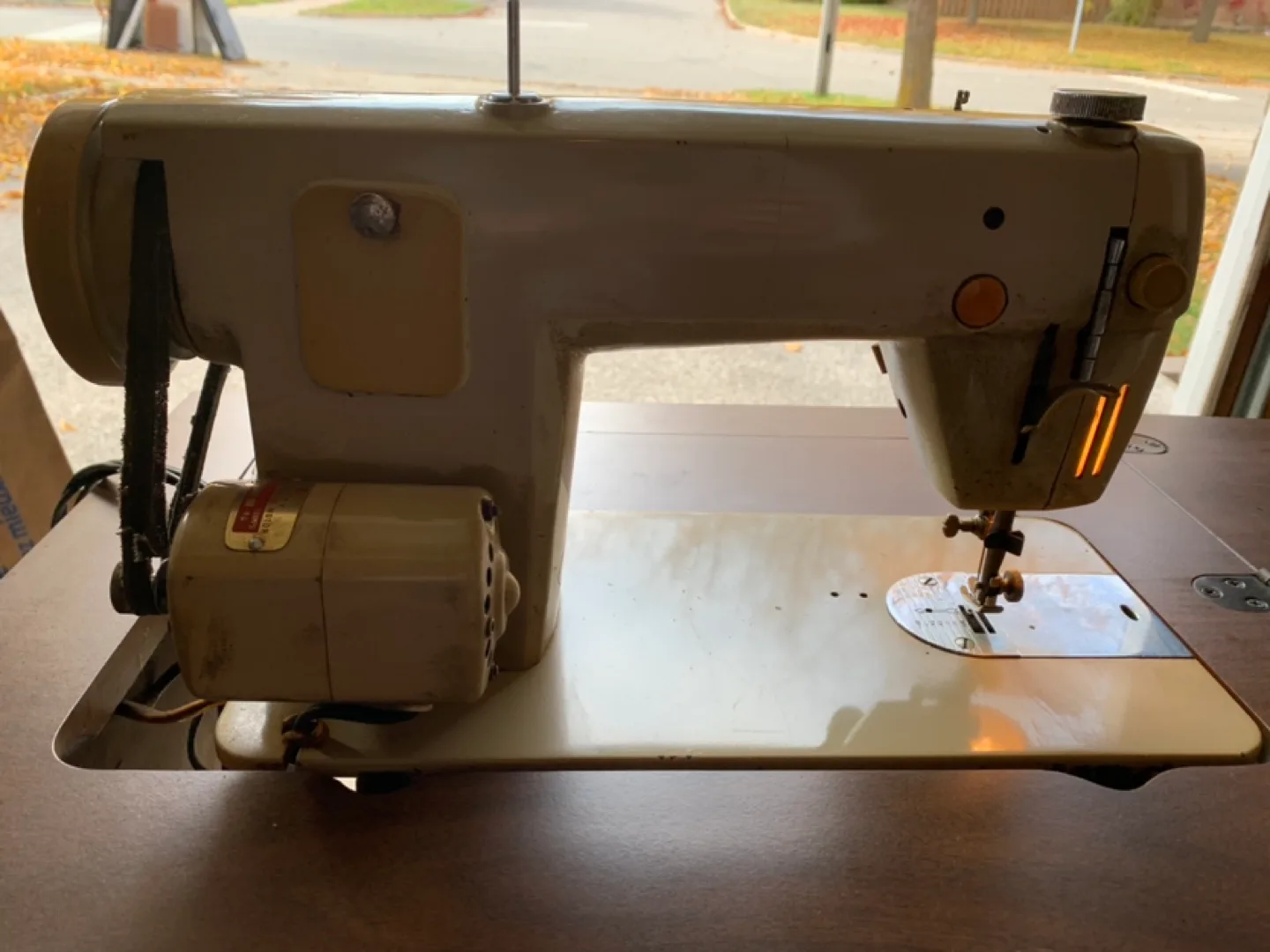 Vintage Brother Prestige Sewing Machine image indicator(3)