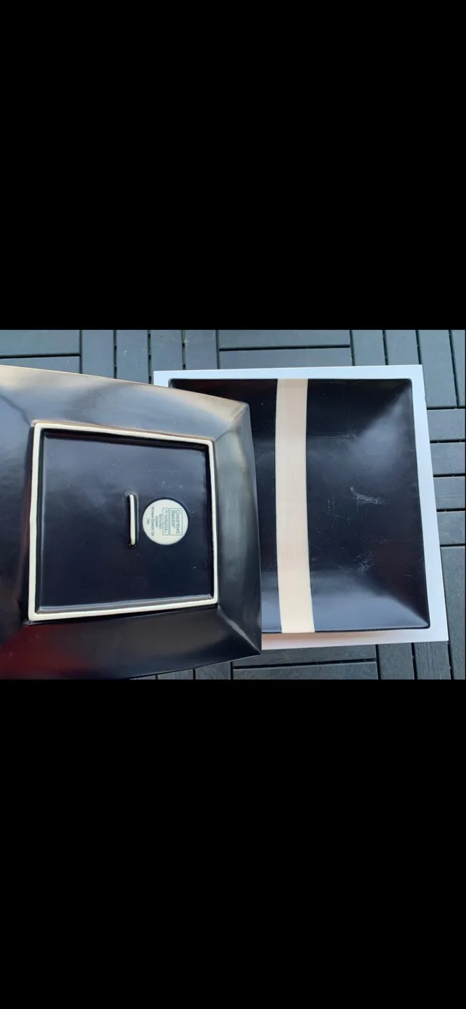 Mikasa Gourmet Basics Square Plates image indicator(2)