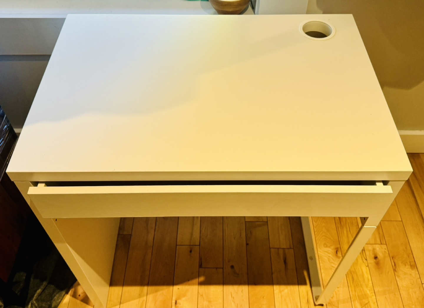 Ikea Micke desk—barely used - photo 4