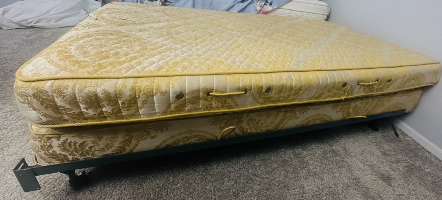 Twin mattress with Box spring & Bed frame. - photo 4
