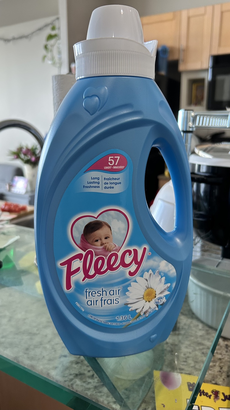 Fleecy Fabric Softener Fresh Air 1.36L