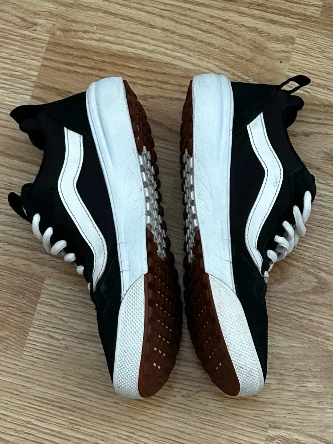 Women’s Vans Range Exp Black Skate Shoe image indicator(2)