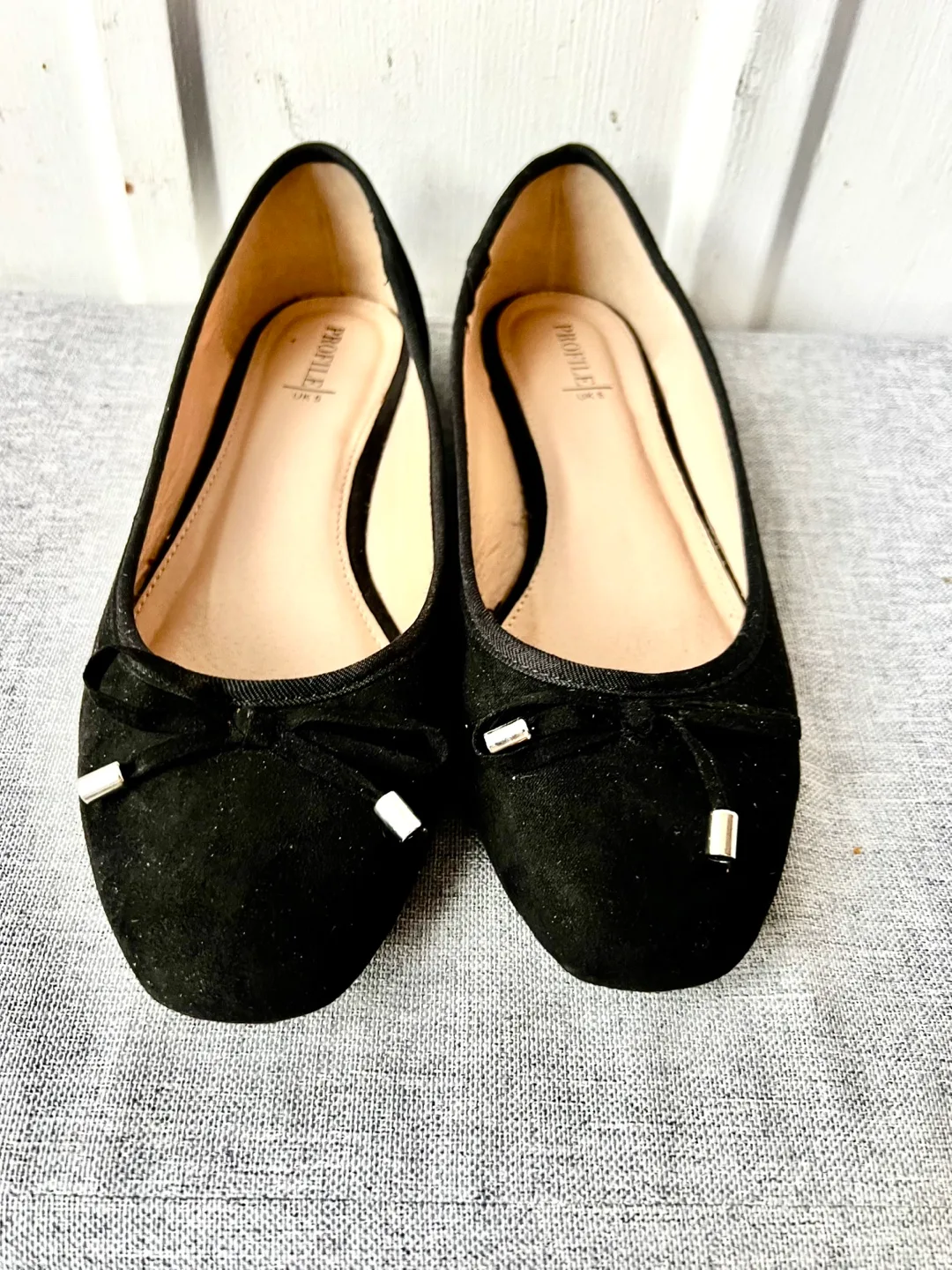 Black Suede Bow Flats Size 5 image indicator(5)
