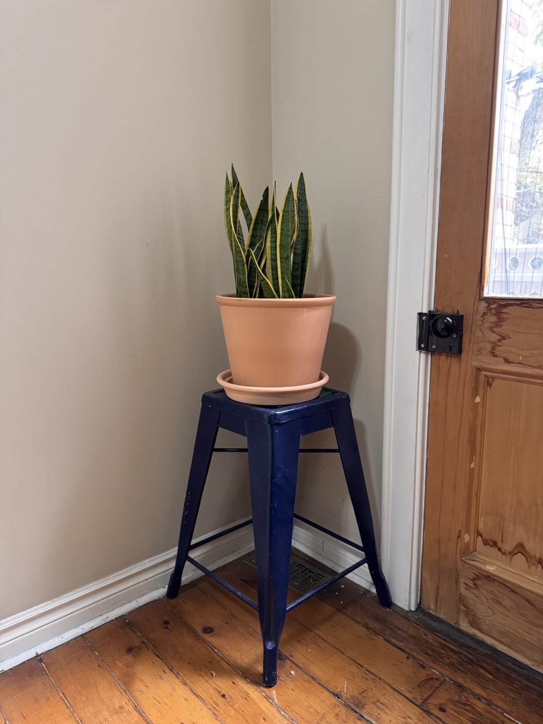VINTAGE BLUE METAL STOOL - photo 3