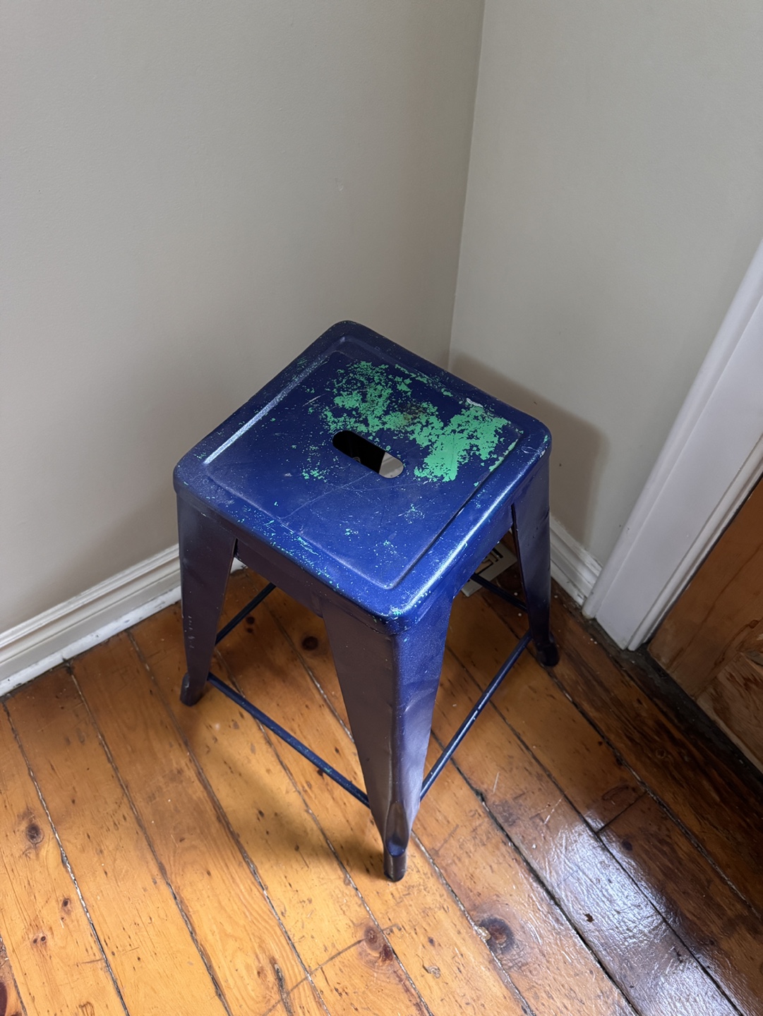 VINTAGE BLUE METAL STOOL - photo 2