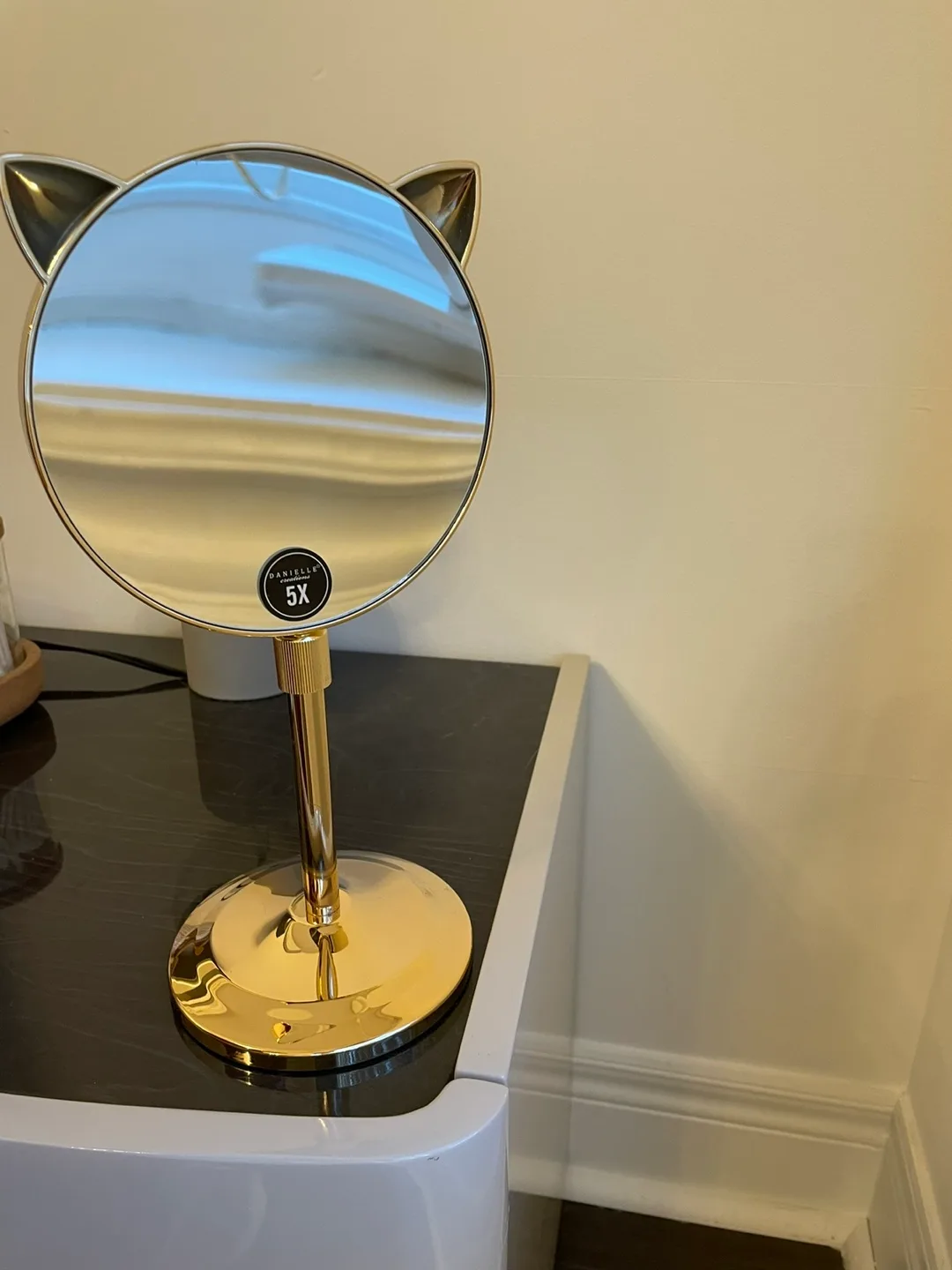 Brand new Gold Cat Ear Vanity Mirror with 5x magnification image indicator(3)