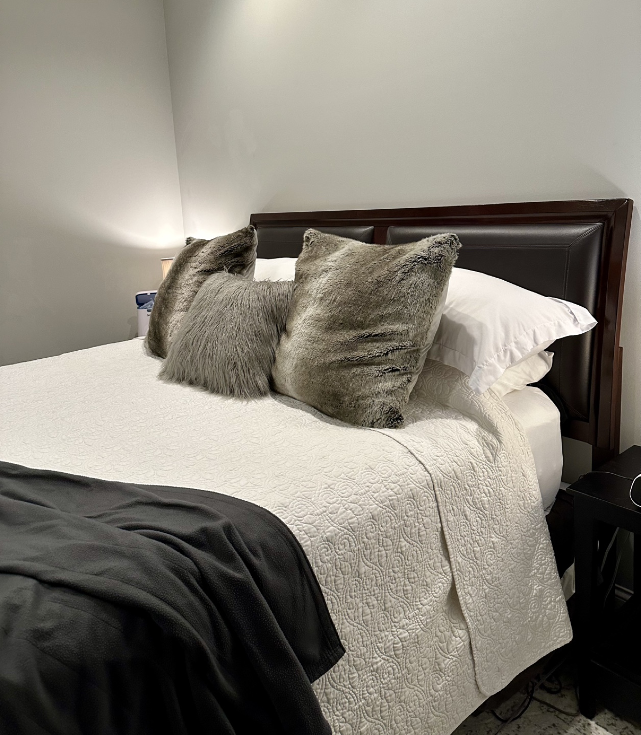 King Size Bed Frame w/Wood & Leather Headboard - photo 4