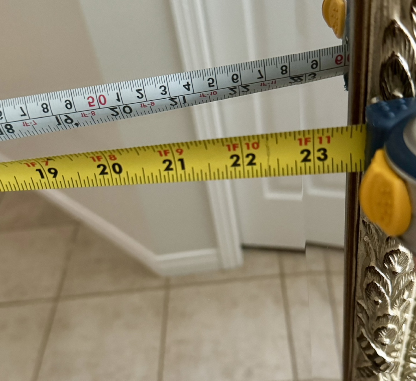 Large mirror with ornate decorative frame - photo 4