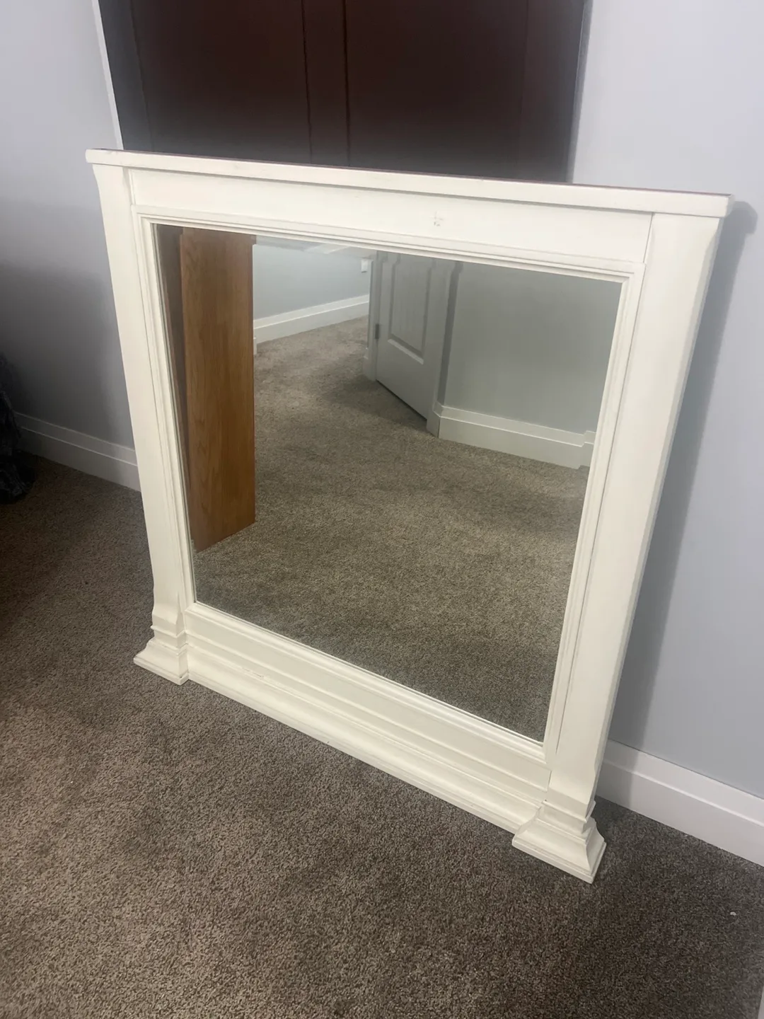 White framed mirror image indicator(2)