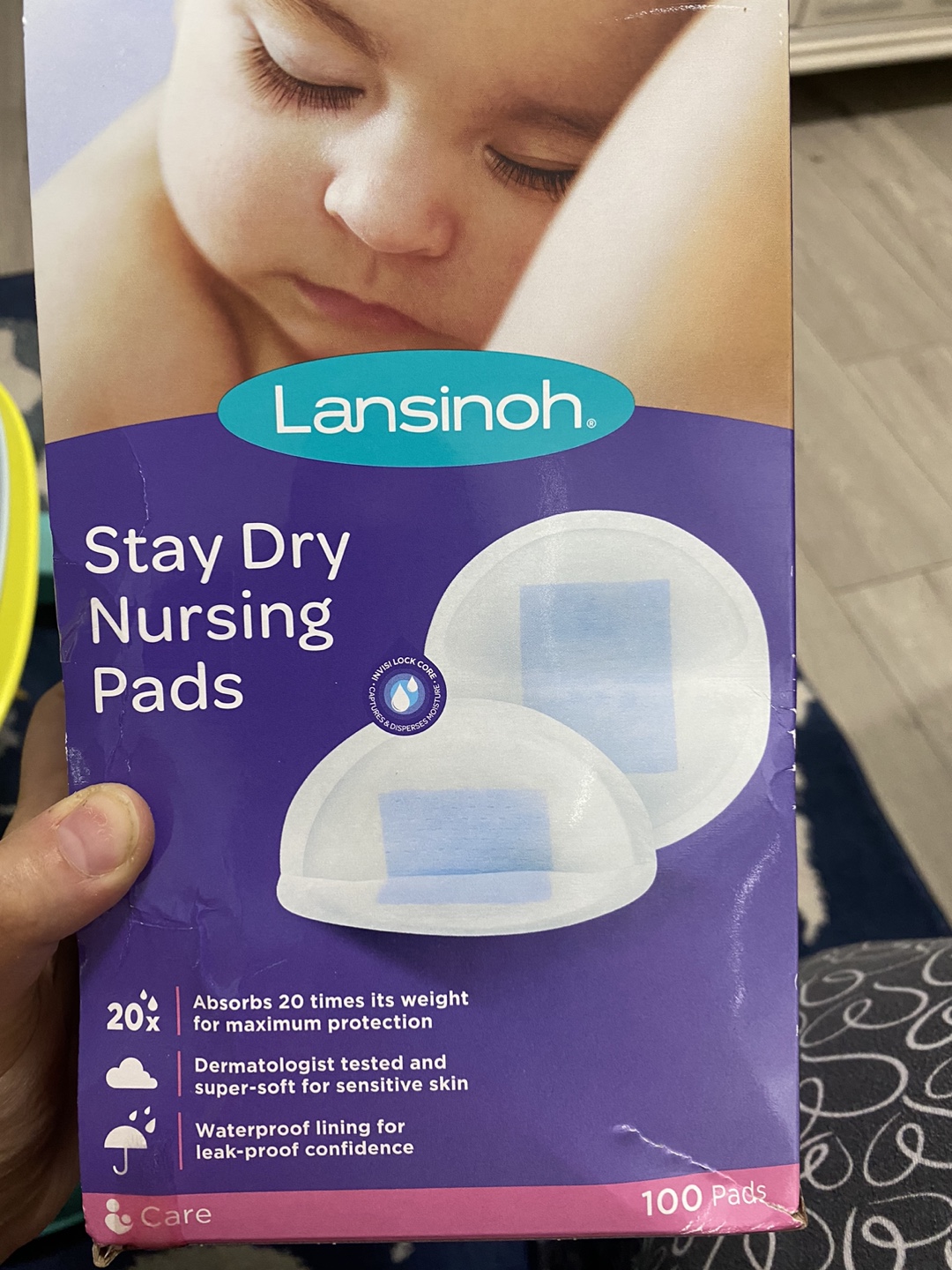 Lansinoh Stay Dry Nursing Pads 100 Count