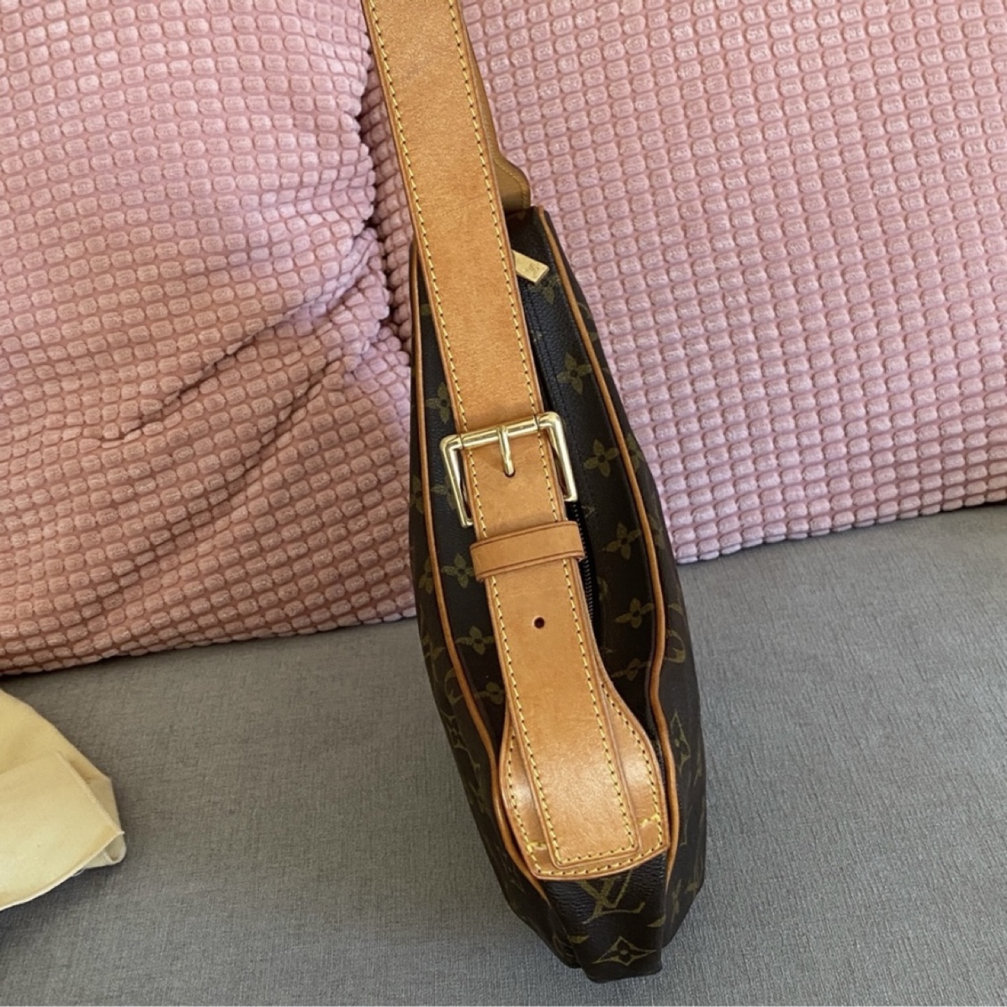 Louis Vuitton Croissant MM Shoulder Bag Brown Monogram Canvas - photo 5