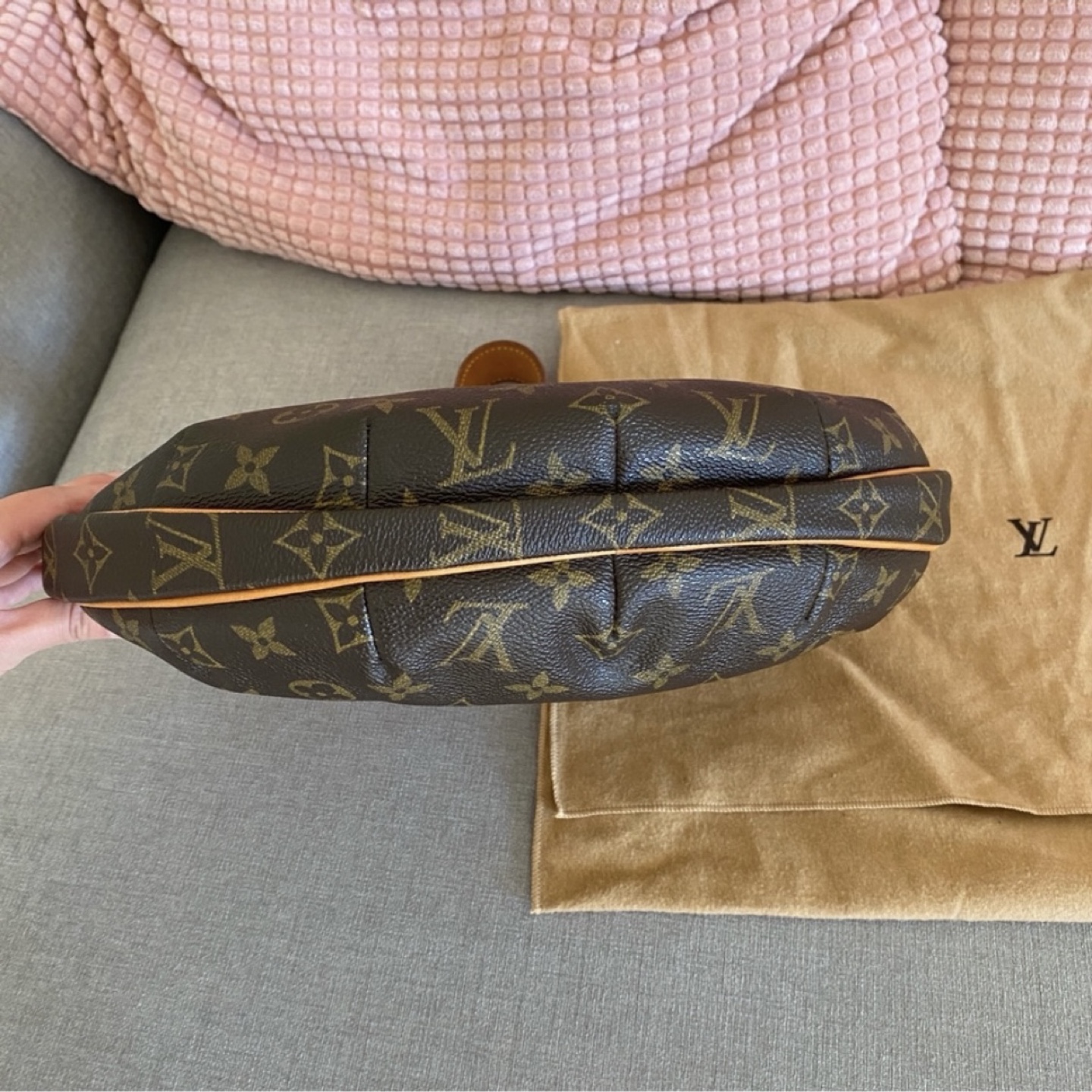 Louis Vuitton Croissant MM Shoulder Bag Brown Monogram Canvas - photo 3