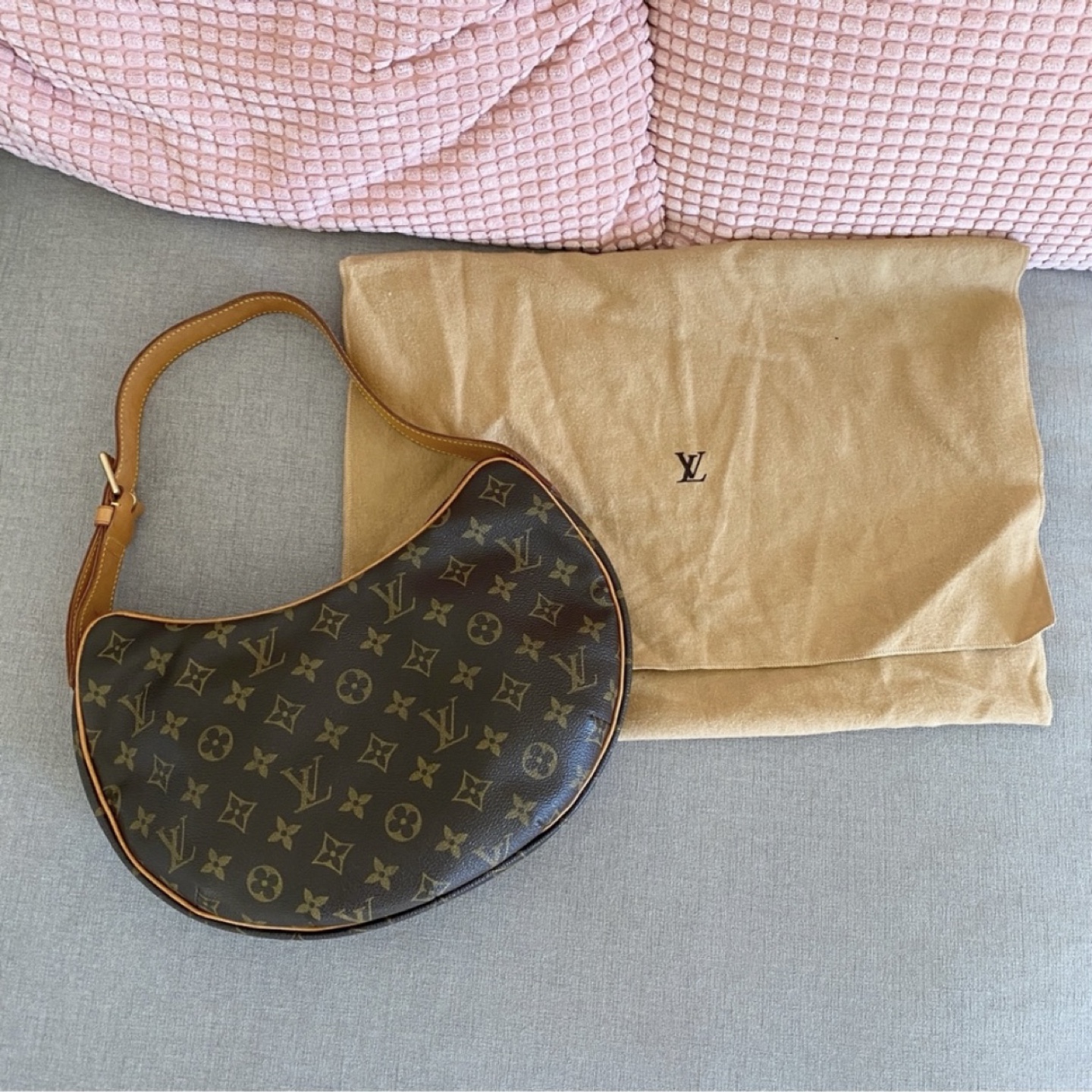 Louis Vuitton Croissant MM Shoulder Bag Brown Monogram Canvas