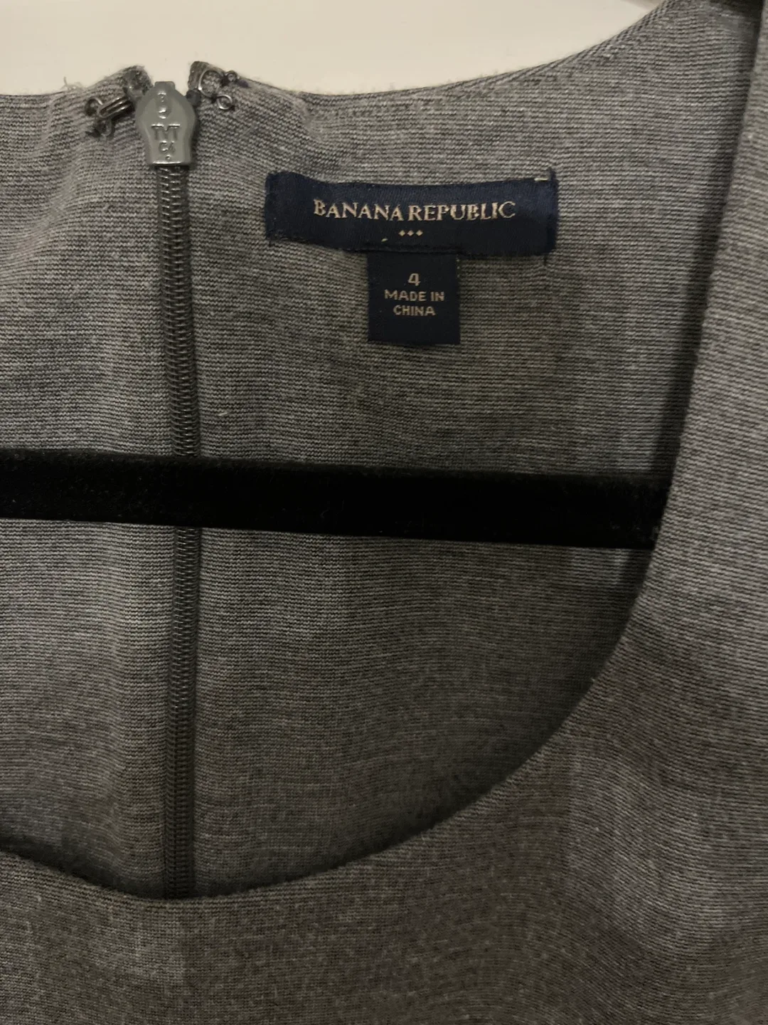 Banana Republic Grey Dress Size 4 image indicator(3)