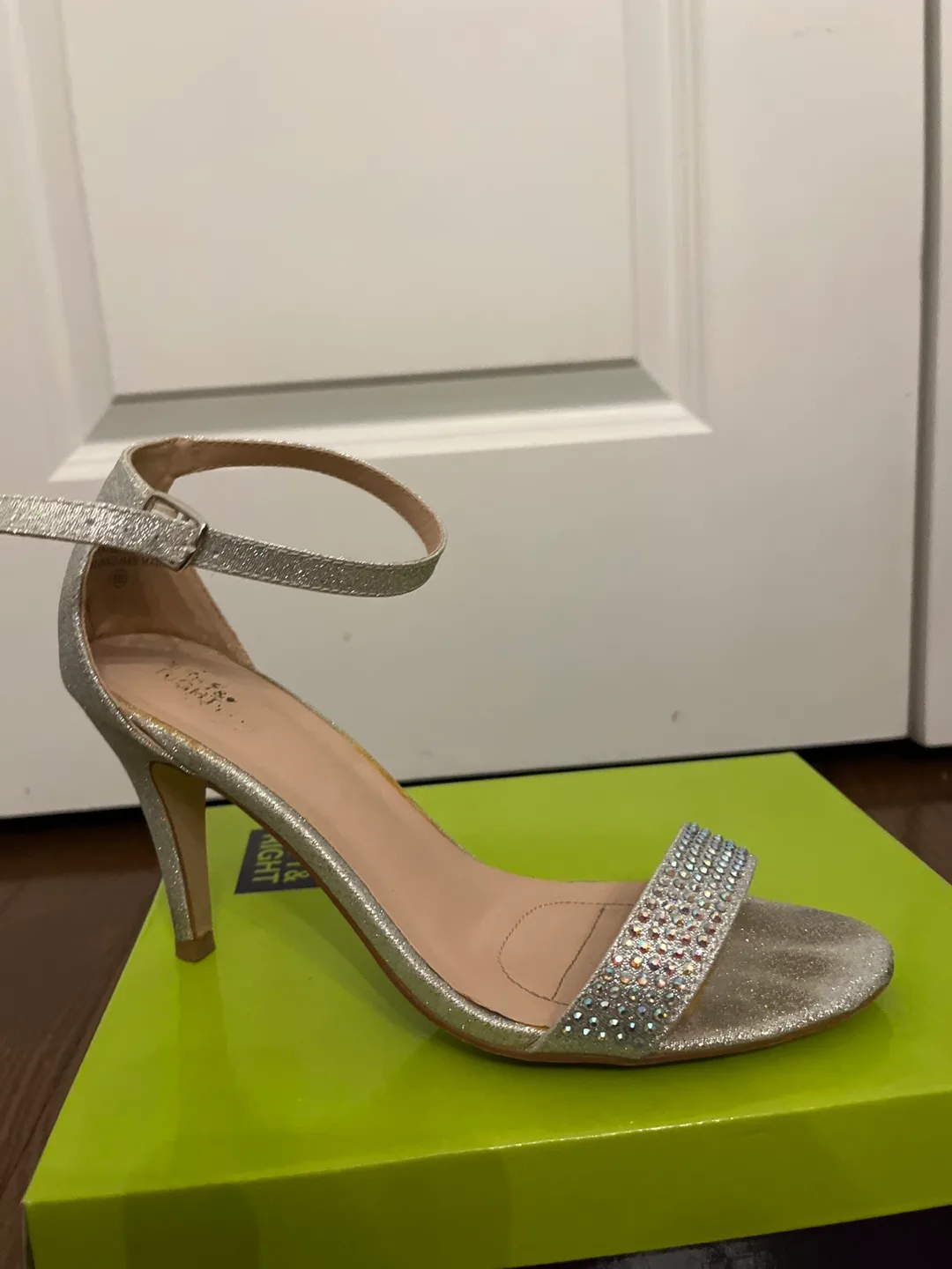 Silver Glitter Ankle Strap Sandals image indicator(4)