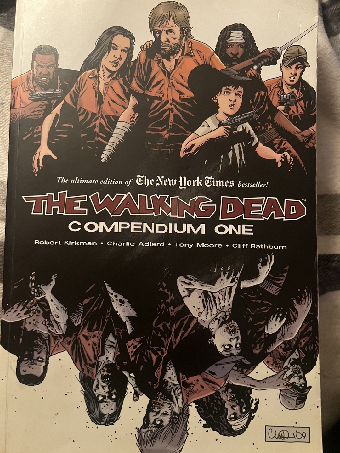The Walking Dead Compendium Volume 1