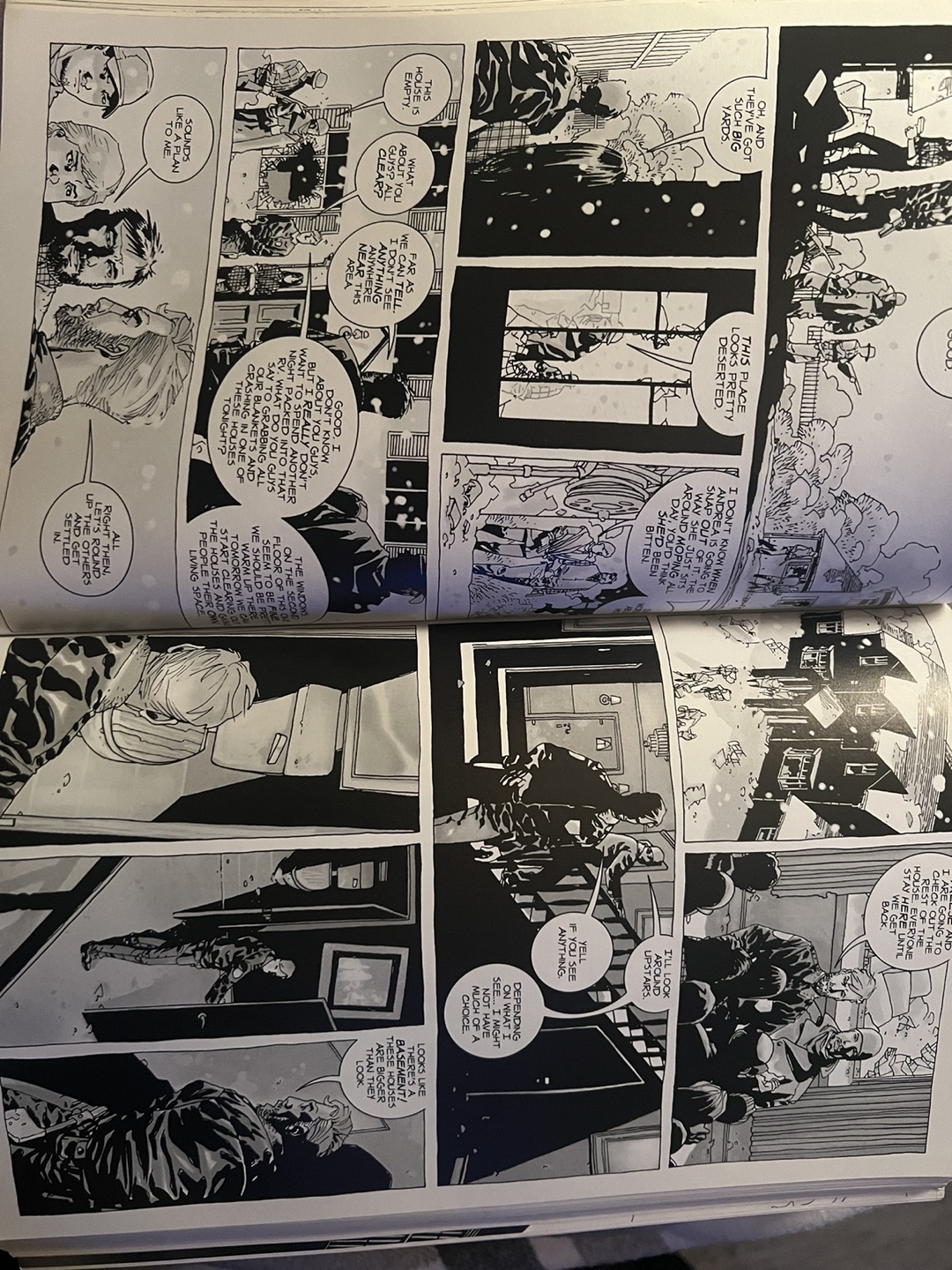 The Walking Dead Compendium Volume 1 - photo 3