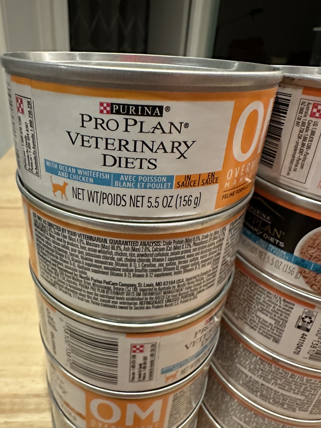 30 5.5oz cans of cat food - photo 2