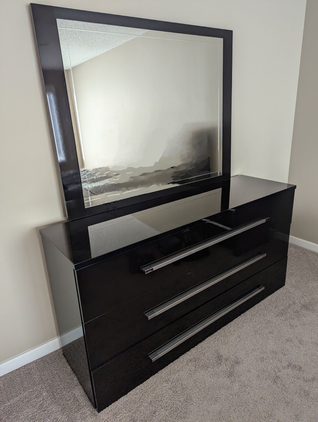 Black glossy Dresser with Mirror