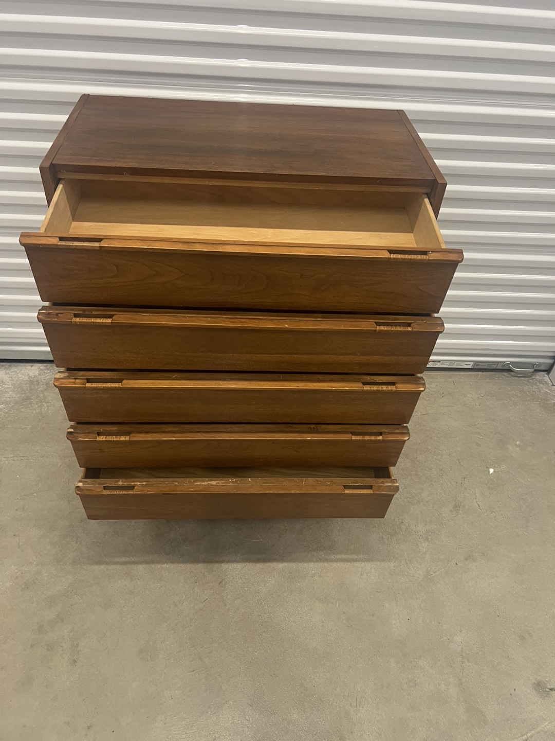 Mid Century Modern Dresser - photo 3