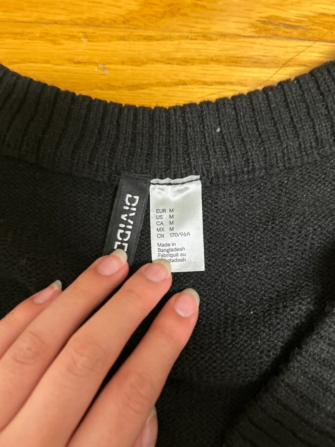 h&m cardigan image indicator(2)